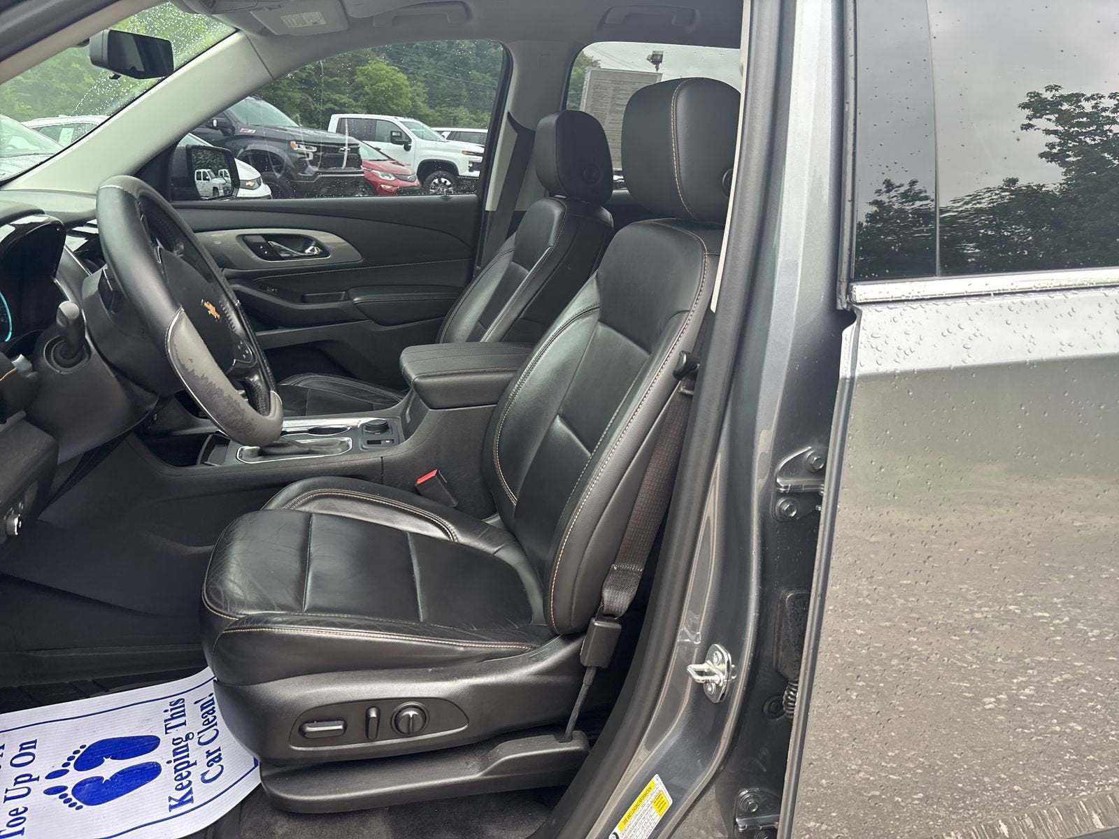 2020 Chevrolet Traverse LT Leather