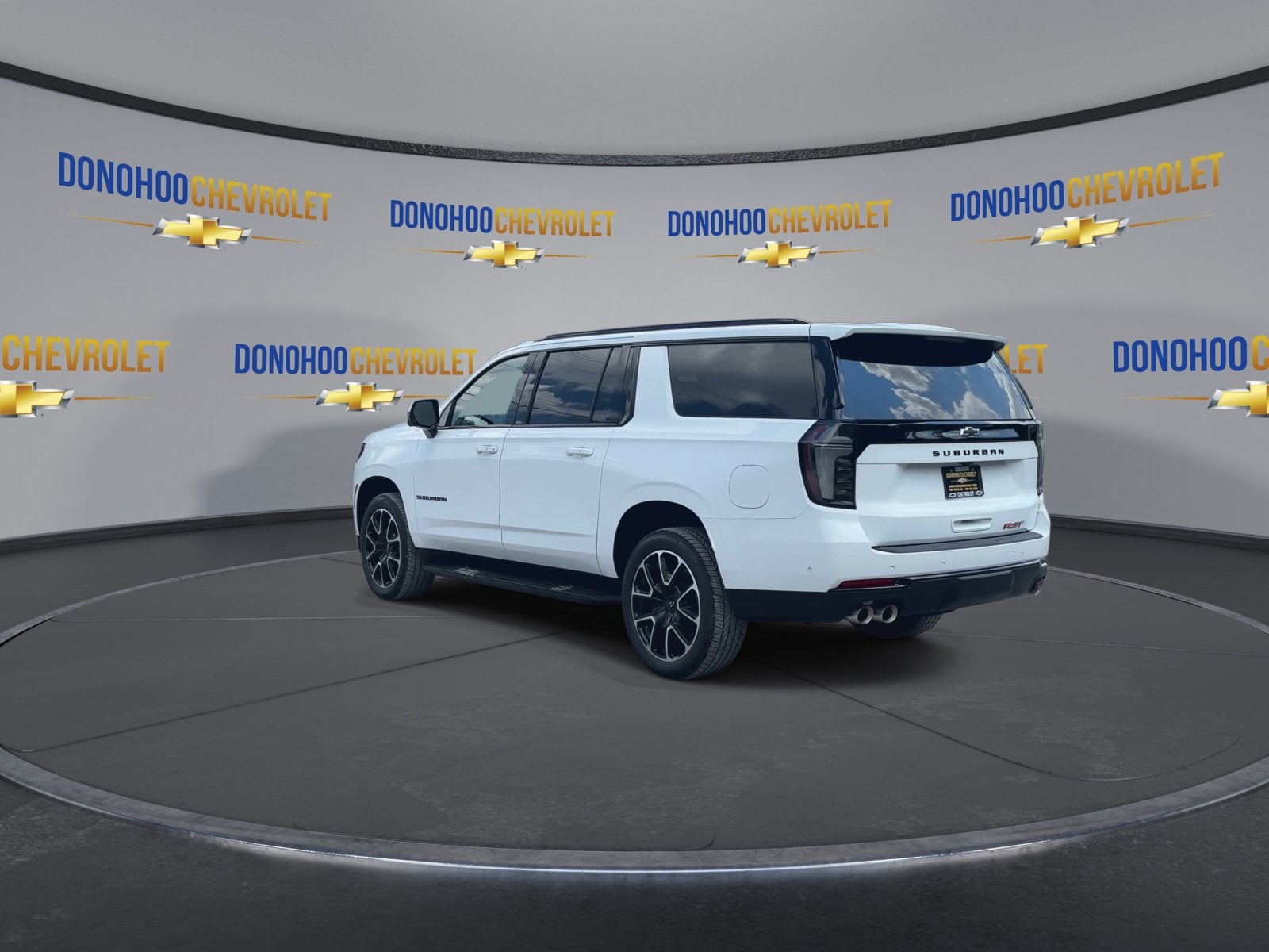 2026 Chevrolet Suburban RST