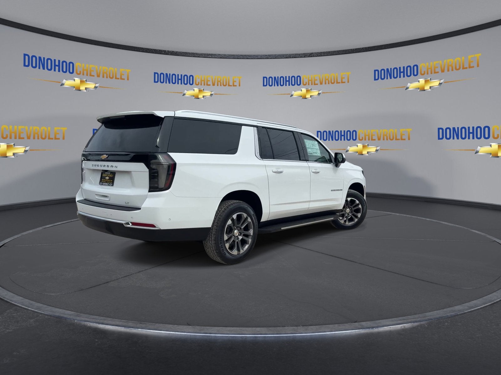 2026 Chevrolet Suburban LT