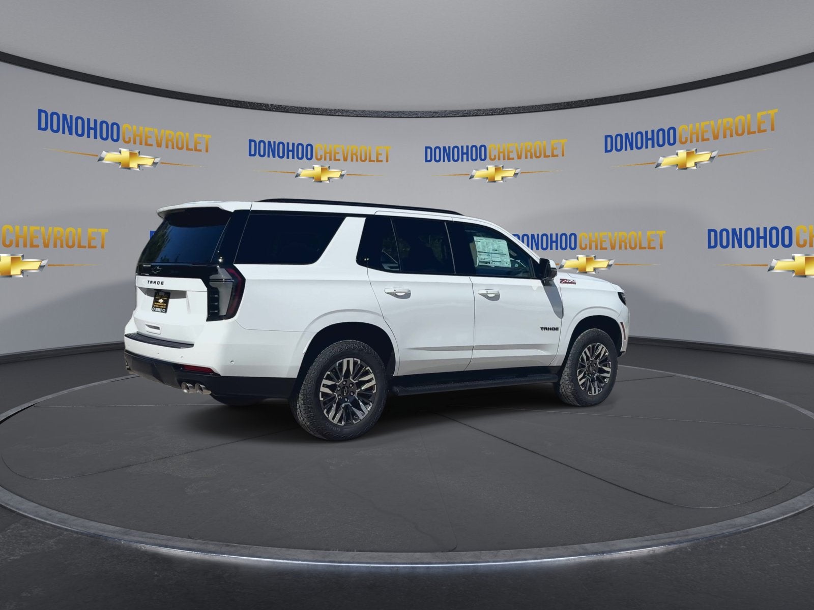 2027 Chevrolet Tahoe Z71 - Photo 11