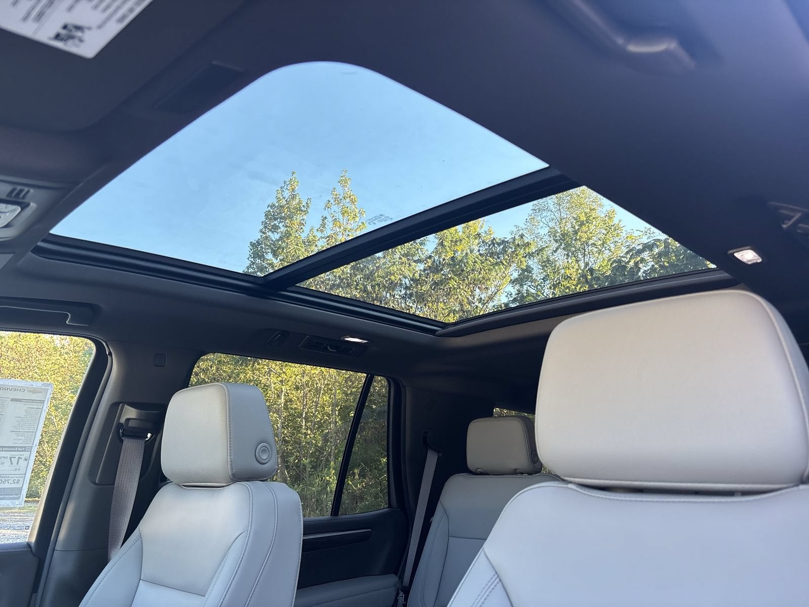 2027 Chevrolet Tahoe Z71 - Photo 21