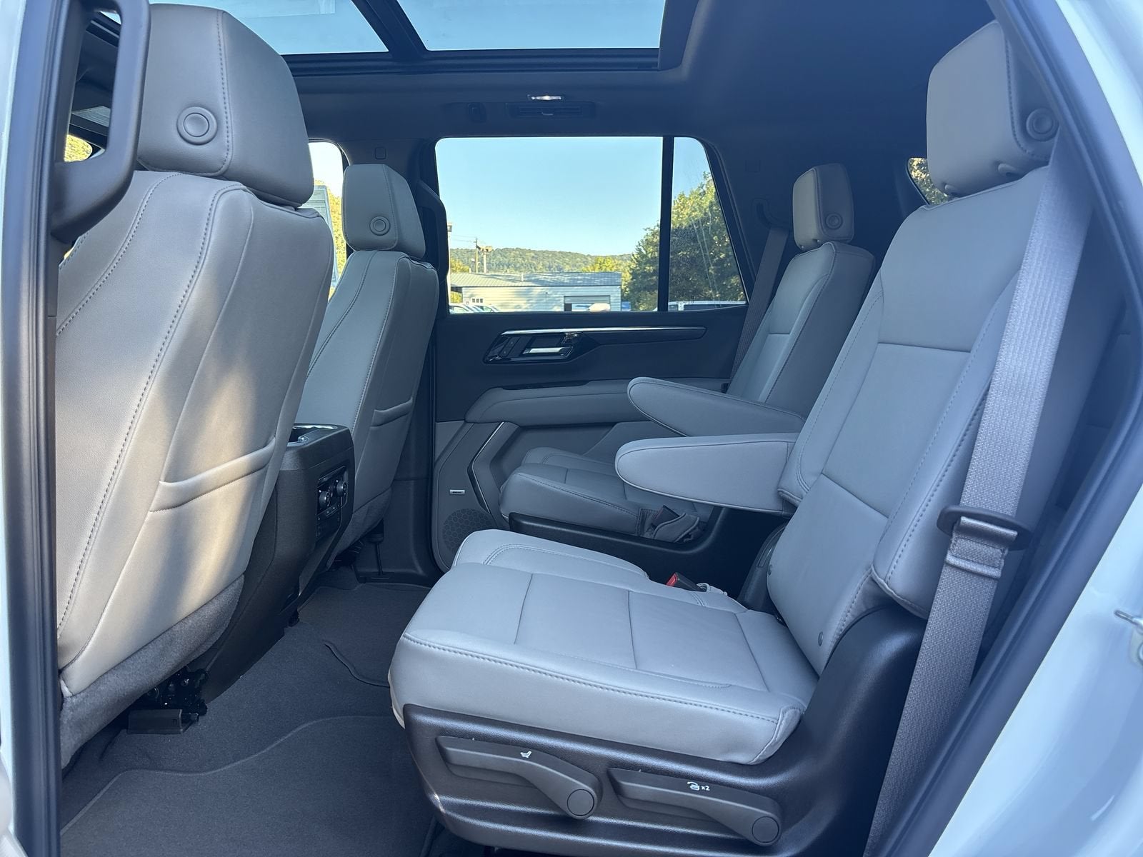 2027 Chevrolet Tahoe Z71 - Photo 22