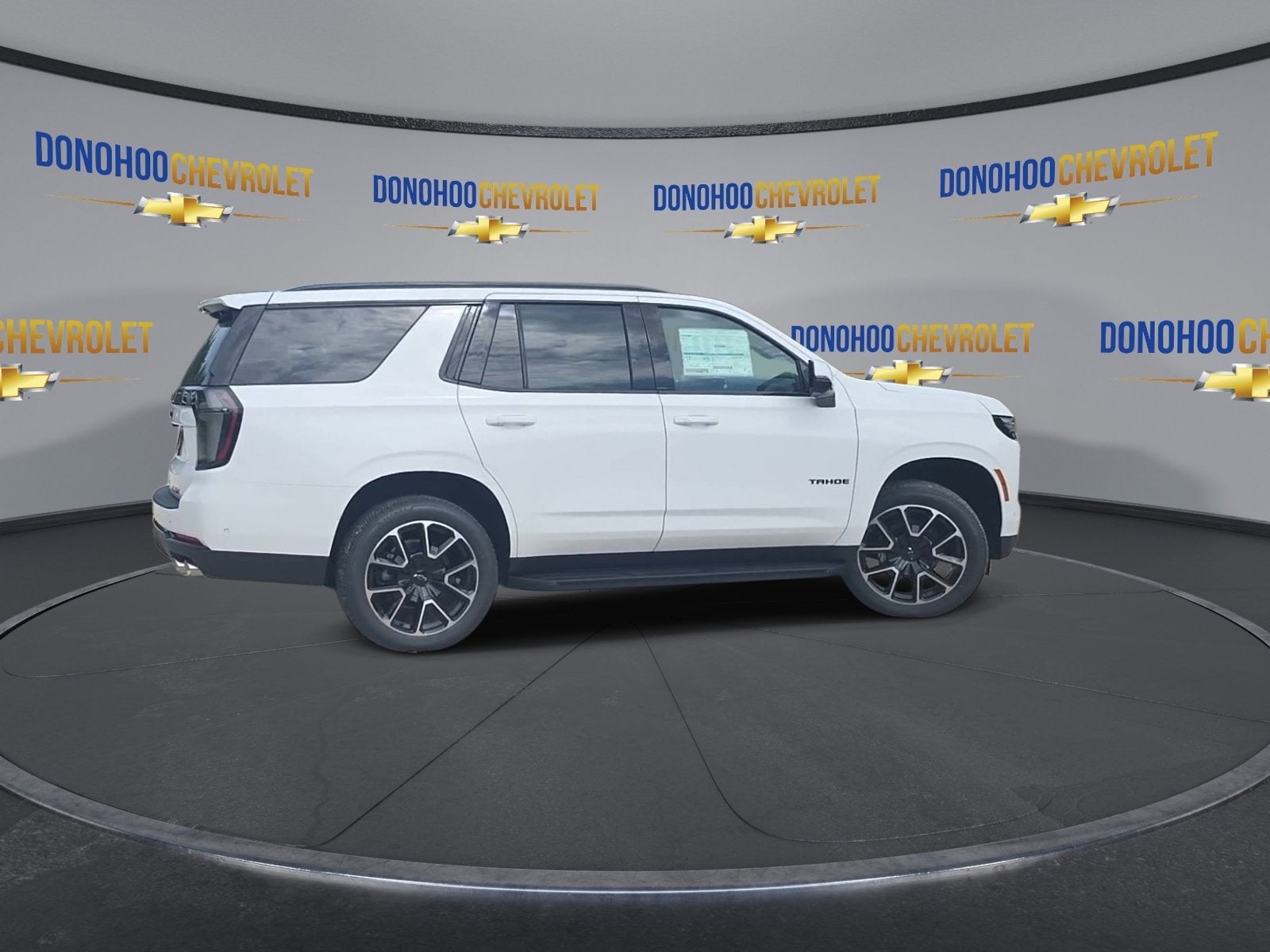 2026 Chevrolet Tahoe RST - Photo 9