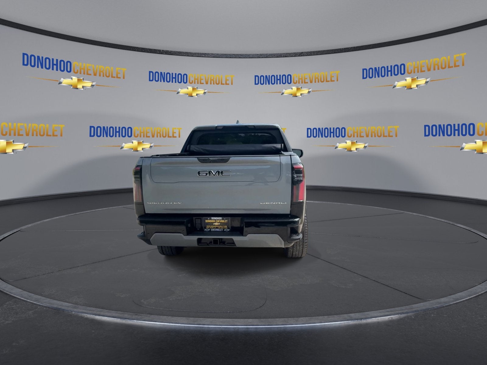 2024 GMC Sierra EV Denali Edition 1
