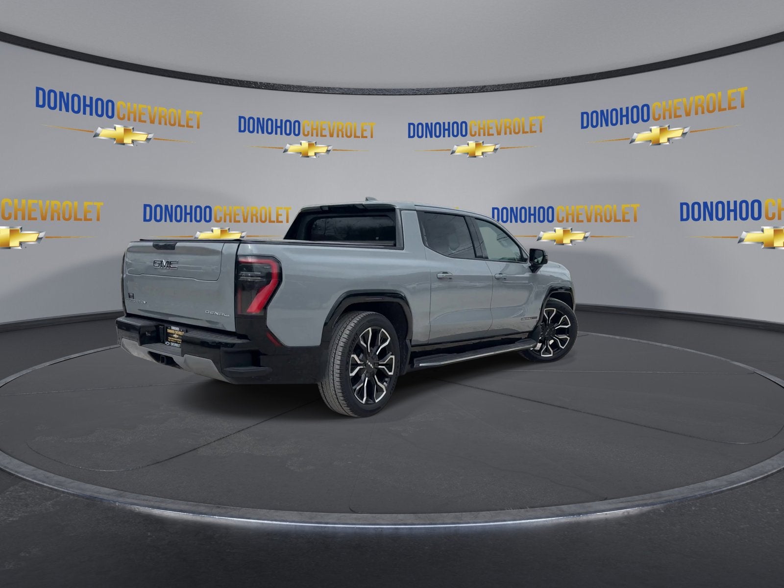 2024 GMC Sierra EV Denali Edition 1