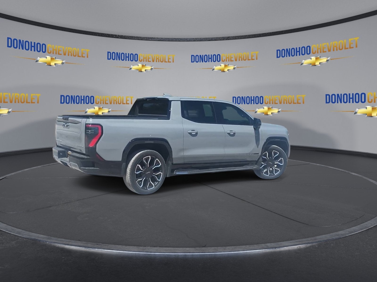 2024 GMC Sierra EV Denali Edition 1