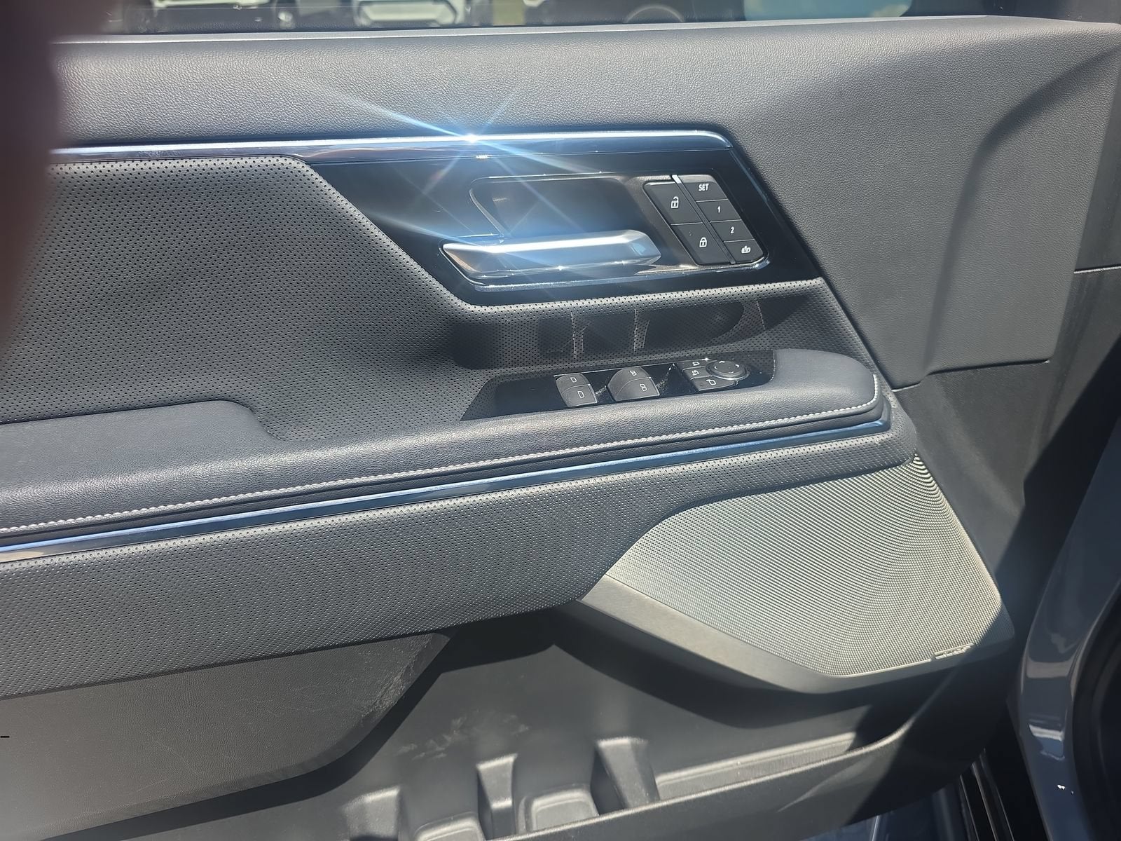 2024 GMC Sierra EV Denali Edition 1