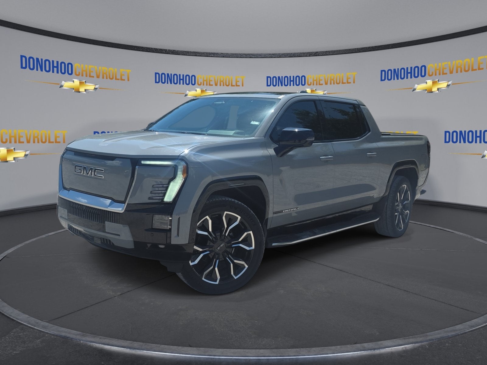 2024 GMC Sierra EV Denali Edition 1