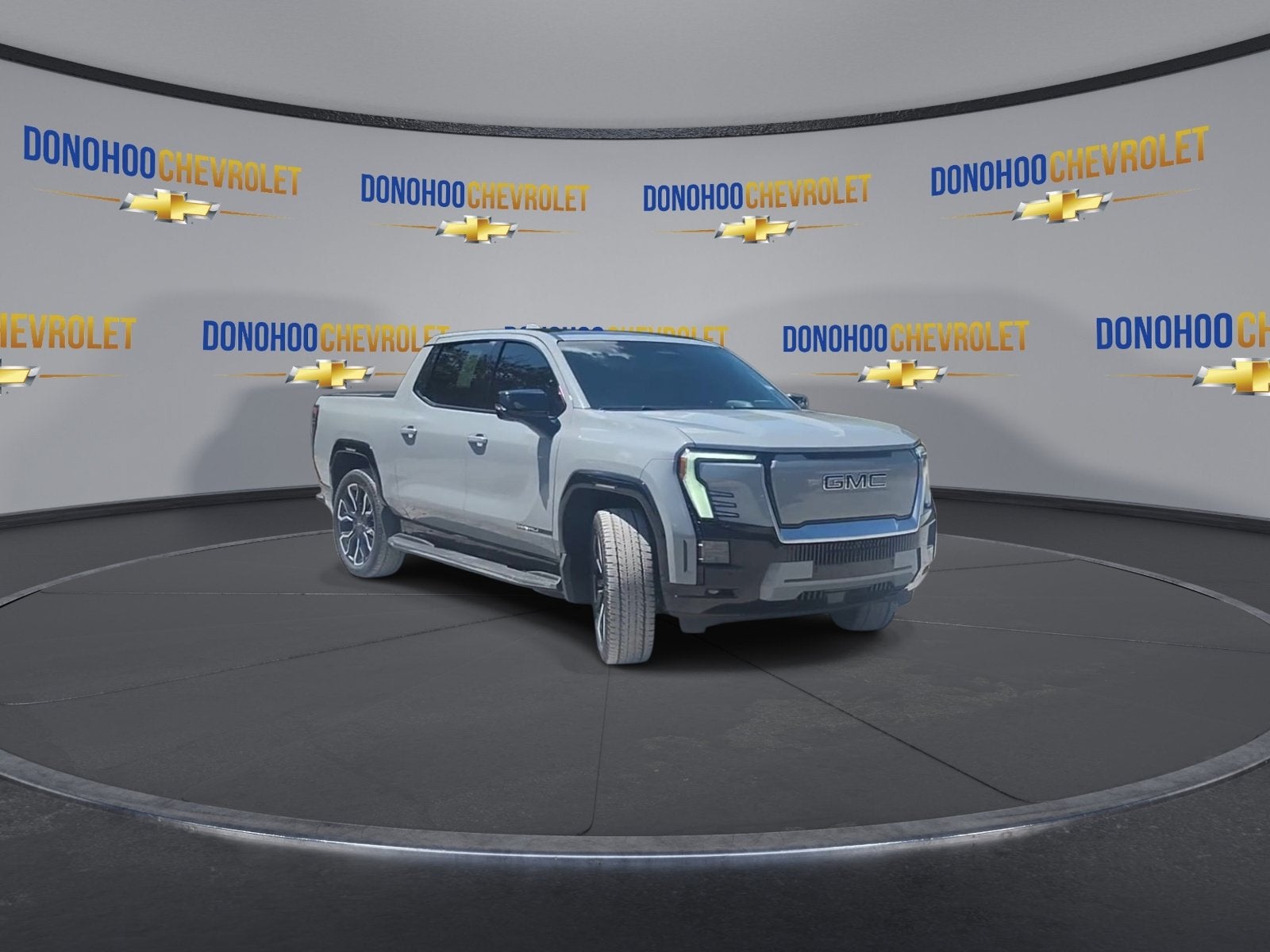 2024 GMC Sierra EV Denali Edition 1