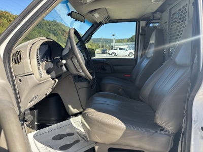 2001 GMC Safari Cargo Base