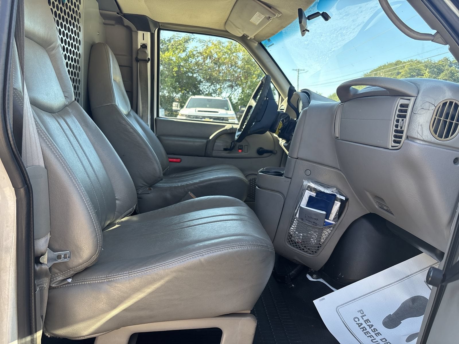 2001 GMC Safari Cargo Base