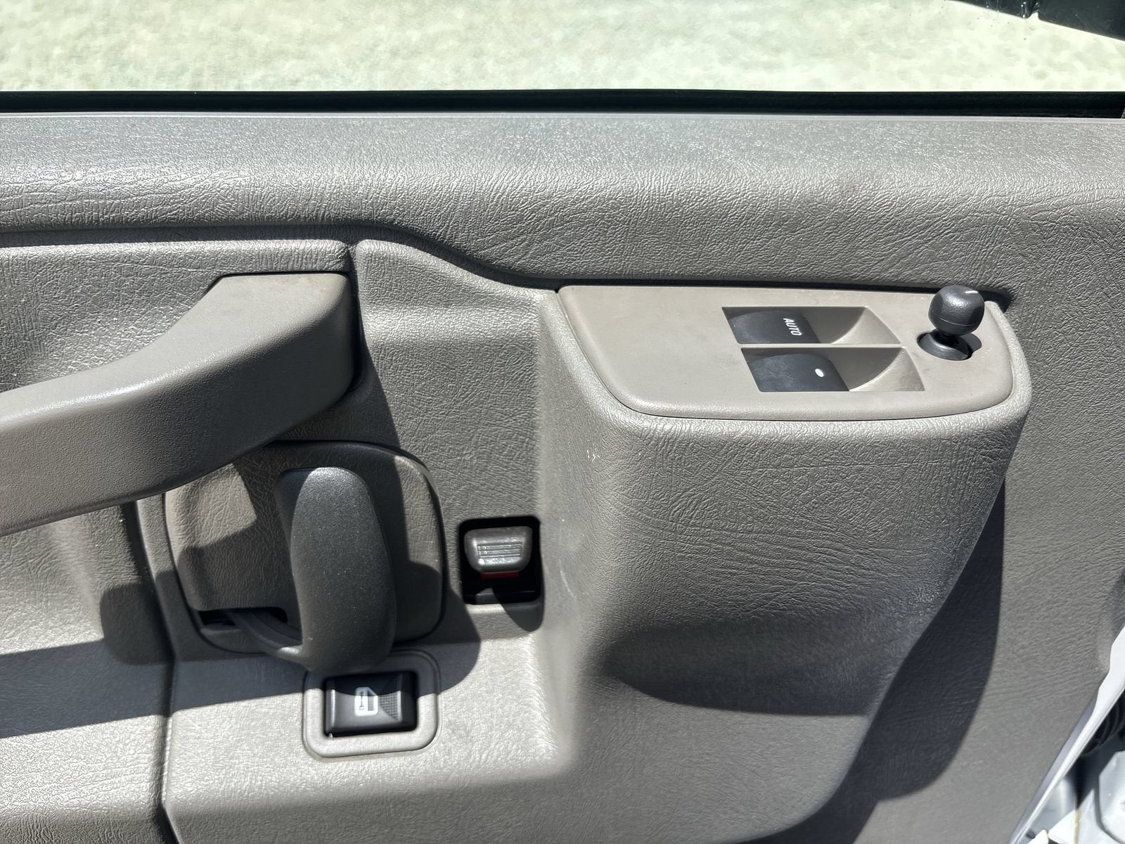 2025 GMC Savana Cargo Work Van