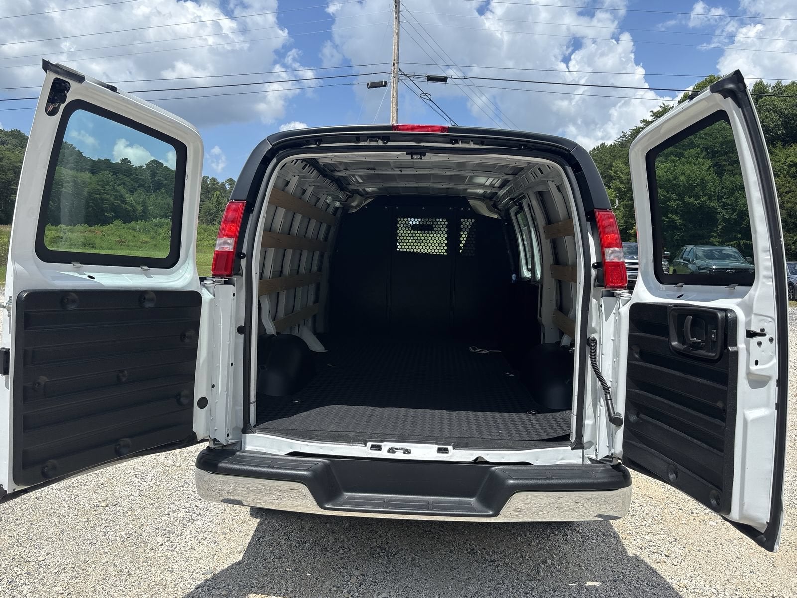 2025 GMC Savana Cargo Work Van