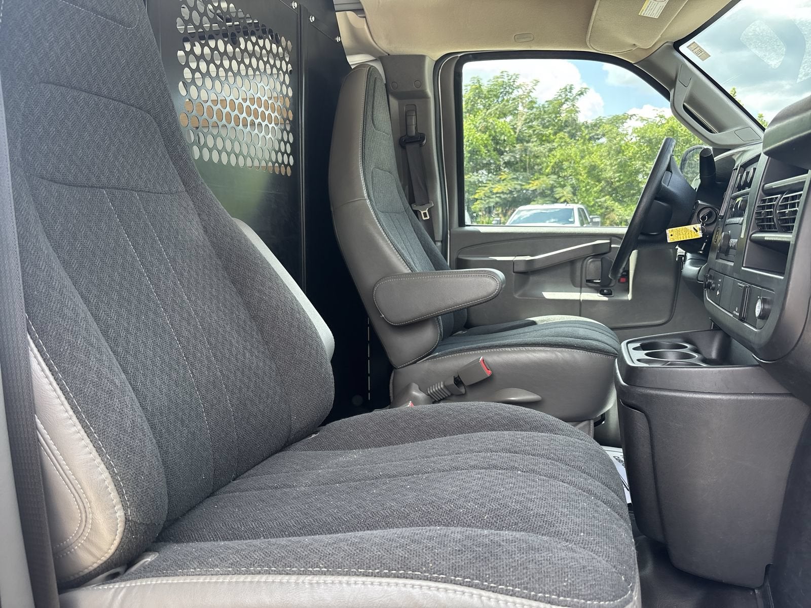 2025 GMC Savana Cargo Work Van