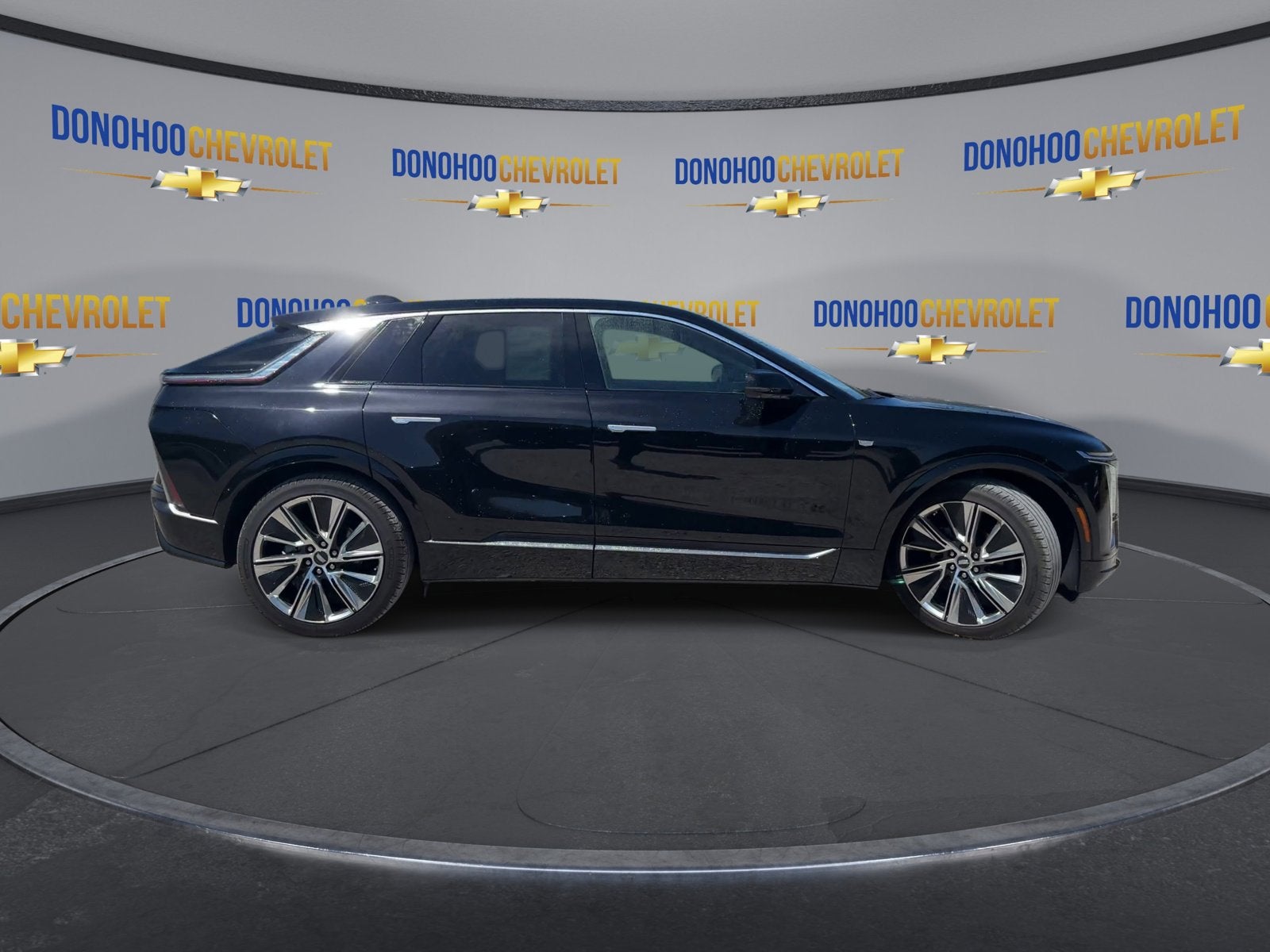 2023 Cadillac LYRIQ Luxury