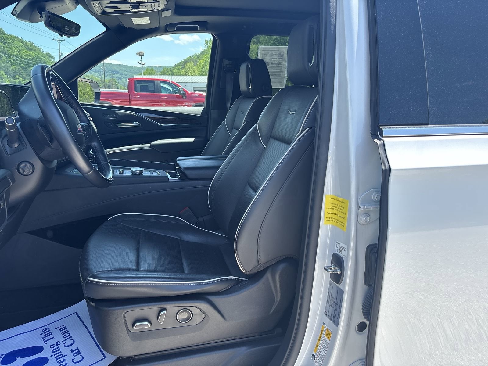 2023 Cadillac Escalade ESV Premium Luxury