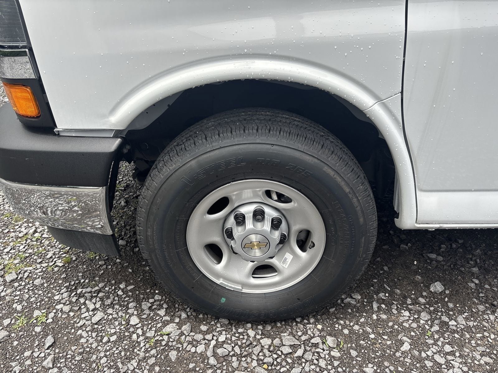 2025 Chevrolet Express Cutaway 3500 1WT