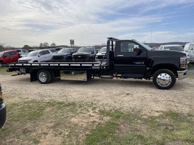 2023 Chevrolet Silverado 5500 HD Work Truck