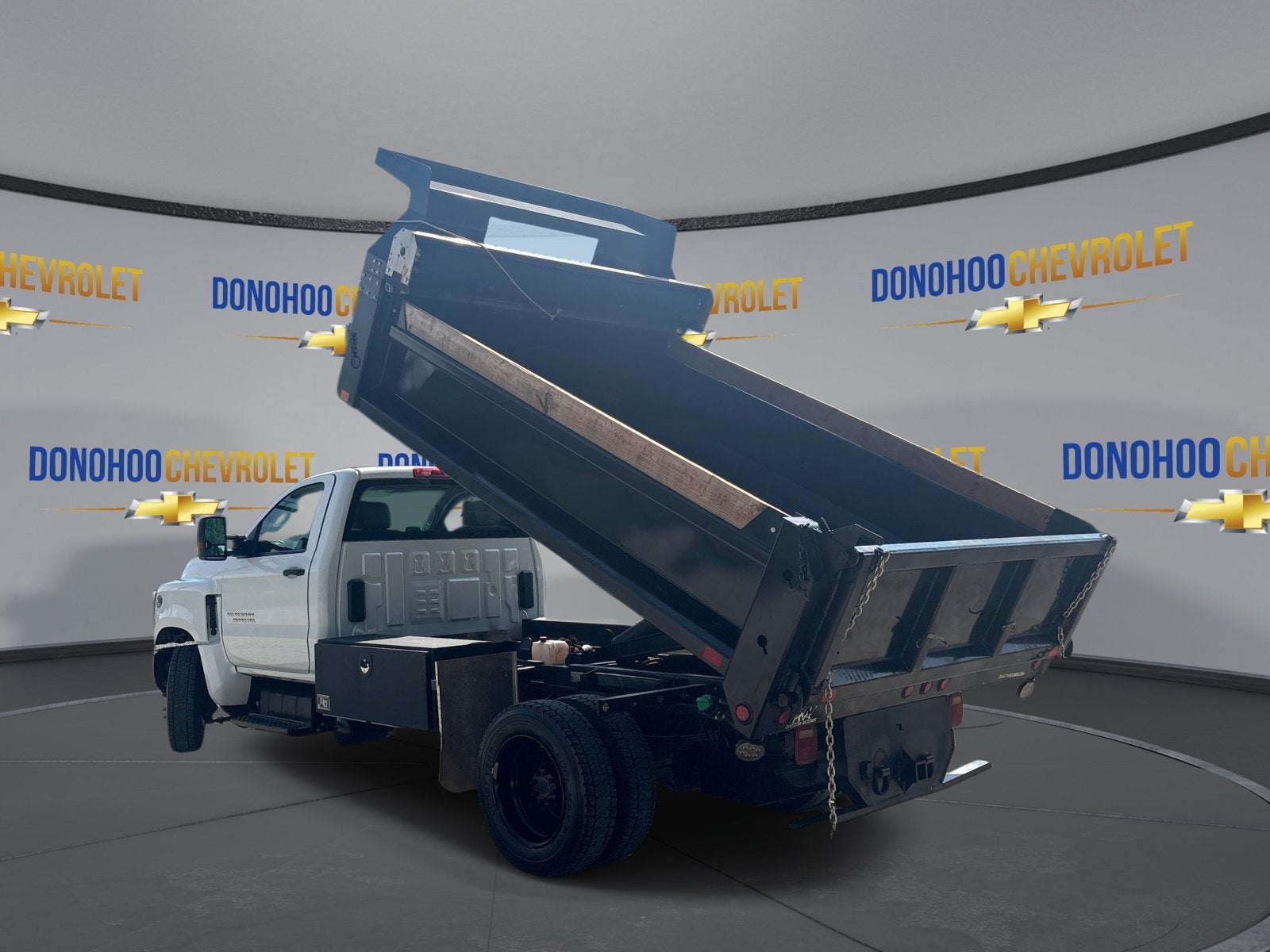 2024 Chevrolet Silverado 6500 HD Work Truck