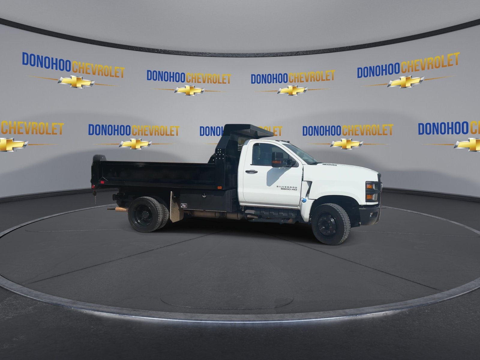 2024 Chevrolet Silverado 6500 HD Work Truck