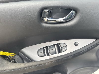 2022 Nissan LEAF S