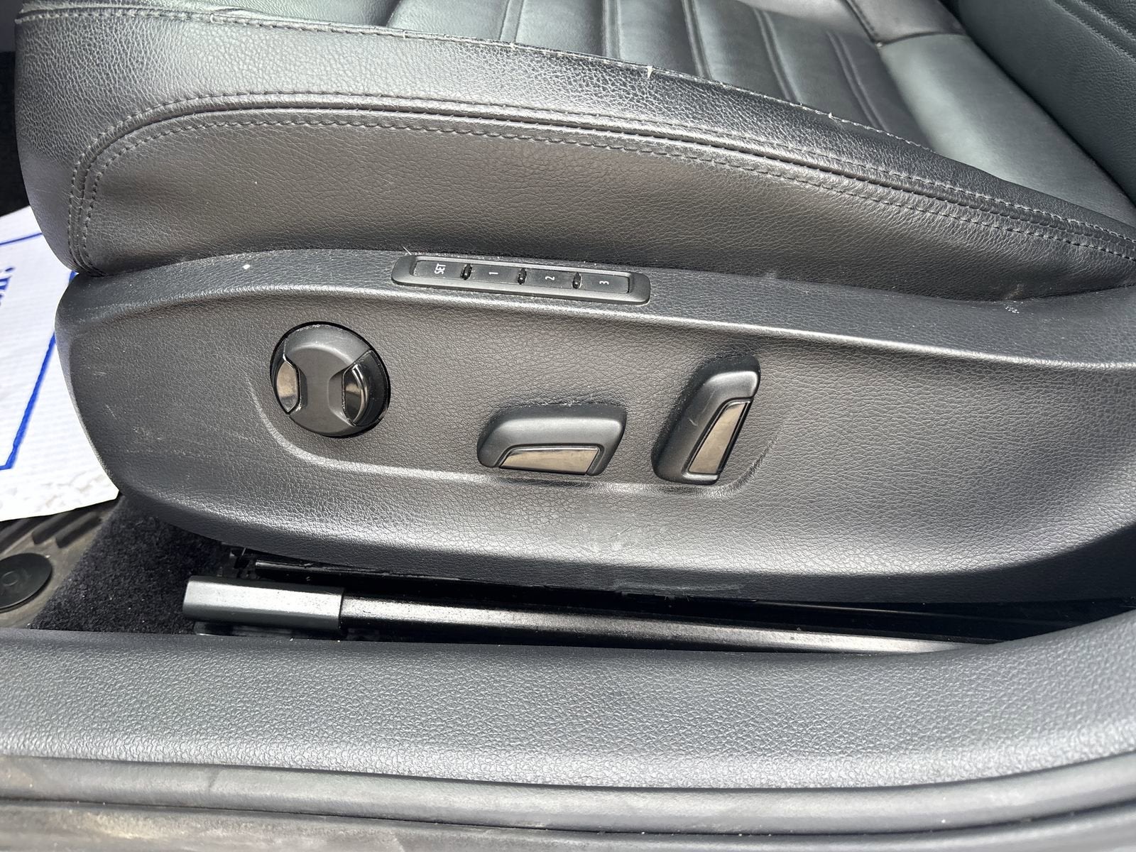 2016 Volkswagen Passat 1.8T SEL Premium