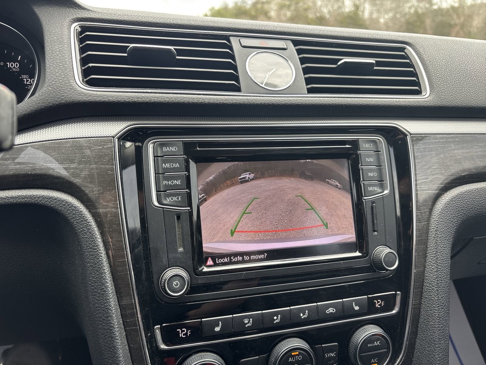 2016 Volkswagen Passat 1.8T SEL Premium