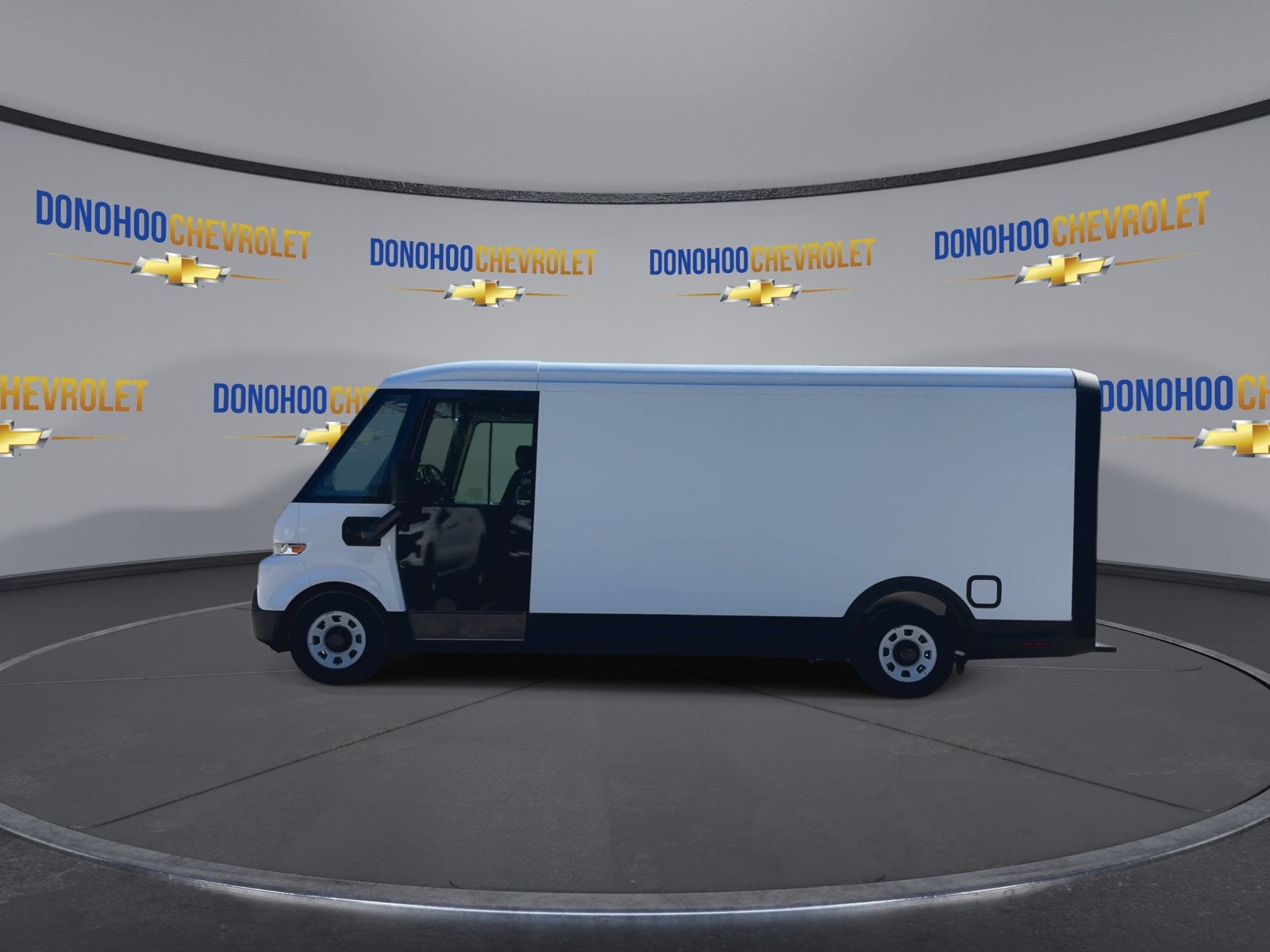 2024 BrightDrop Zevo 600 EJY