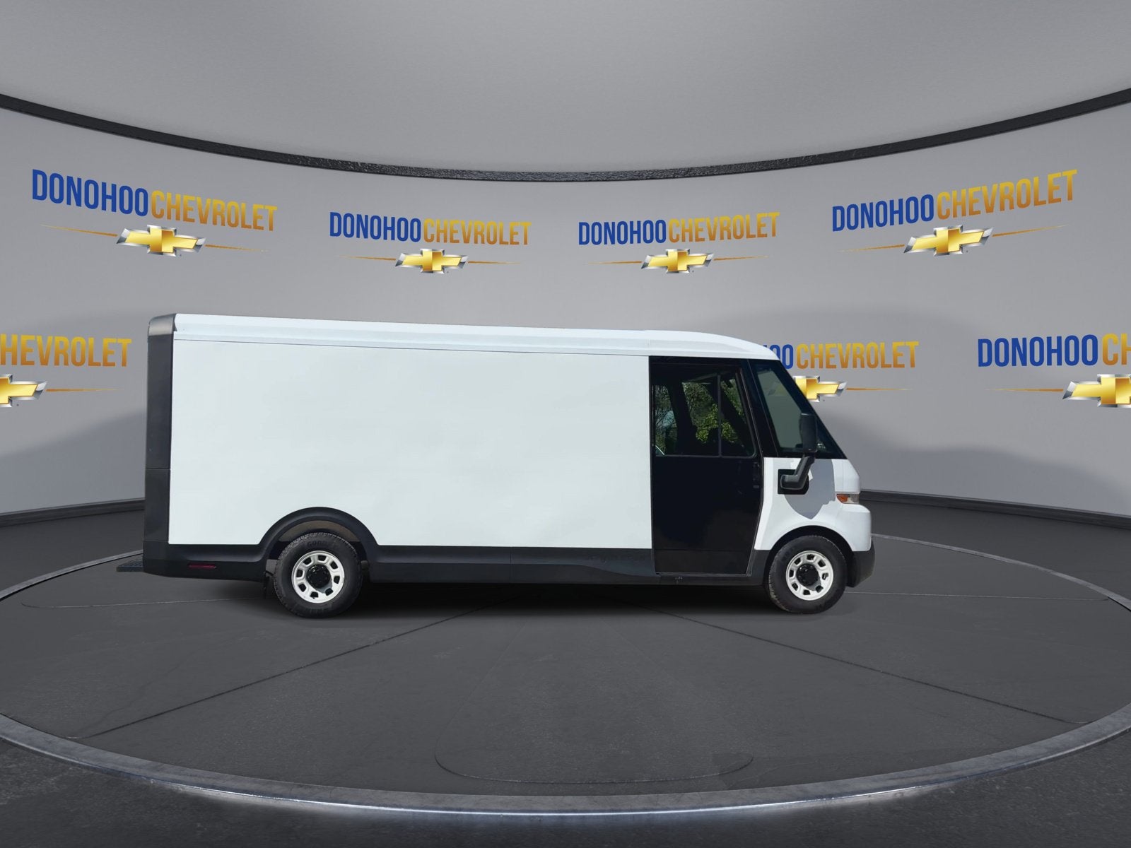 2024 BrightDrop Zevo 600 EJY
