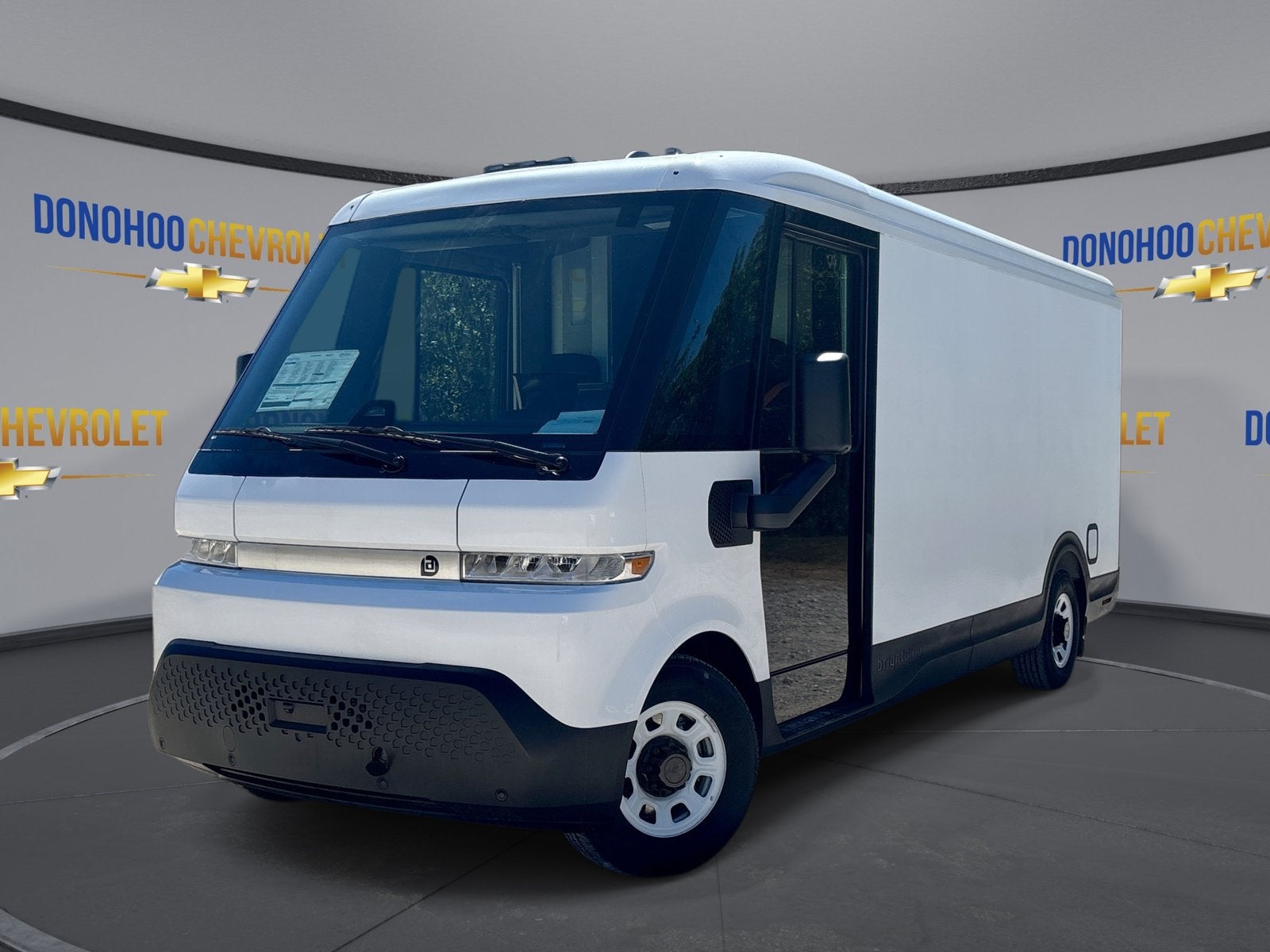 2024 BrightDrop Zevo 600 EJY