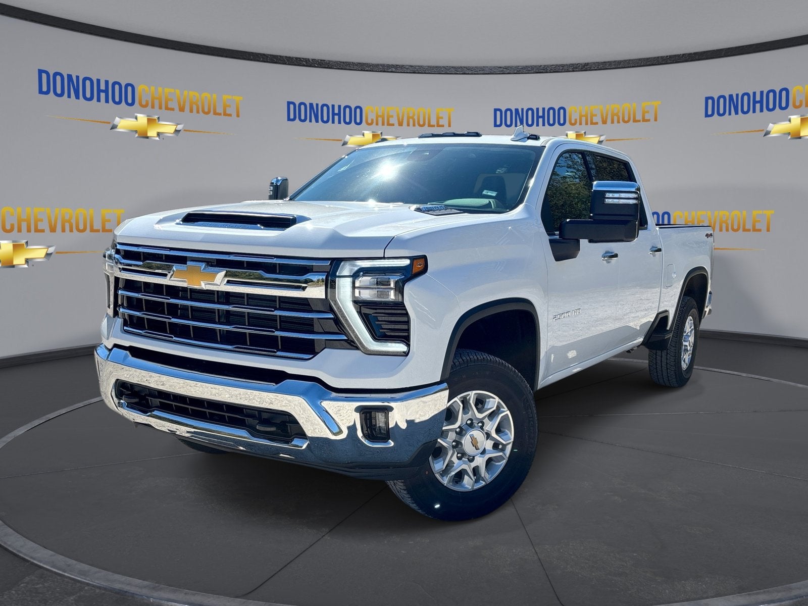 2026 Chevrolet Silverado 2500 HD LTZ - Photo 4