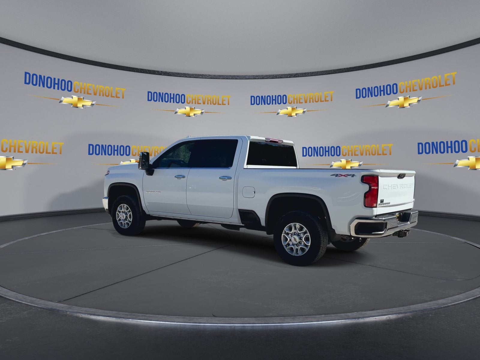 2026 Chevrolet Silverado 2500 HD LTZ - Photo 9
