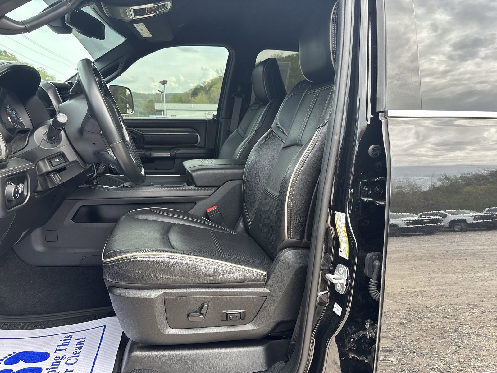 2022 RAM 3500 Limited