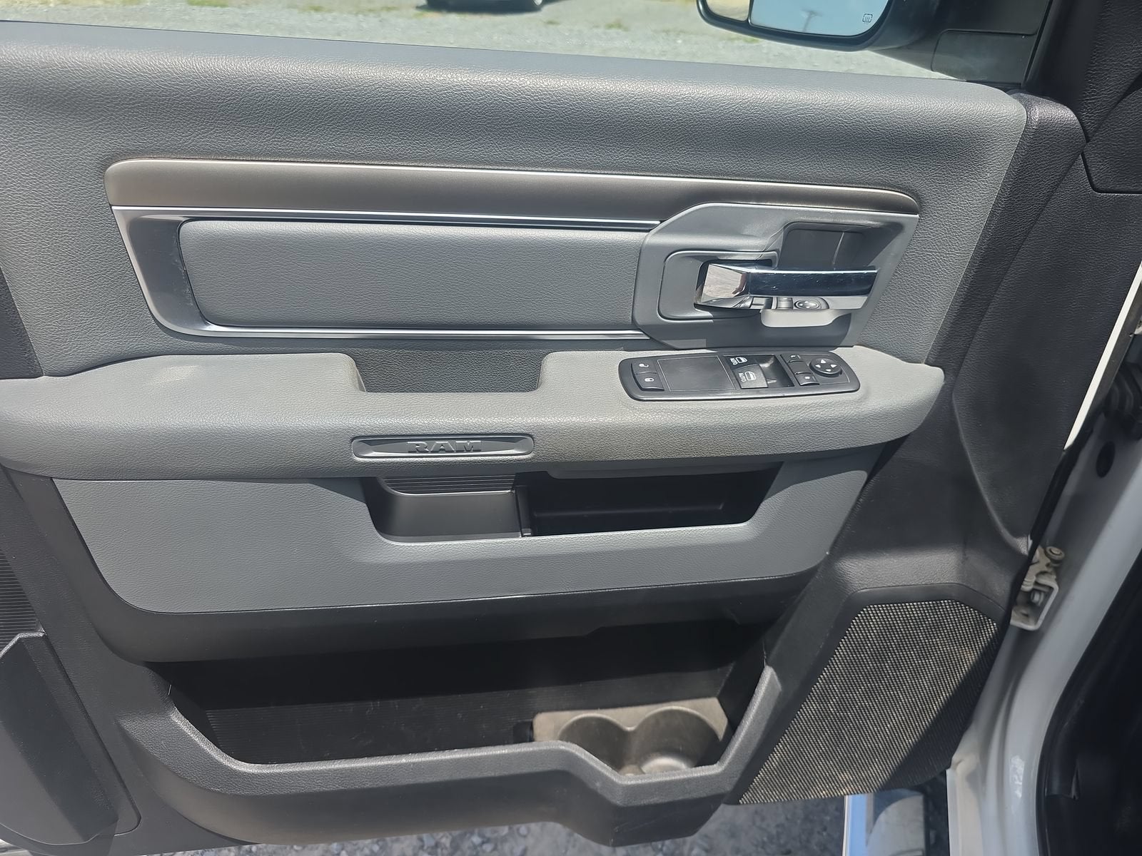 2017 RAM 3500 Chassis Cab Tradesman