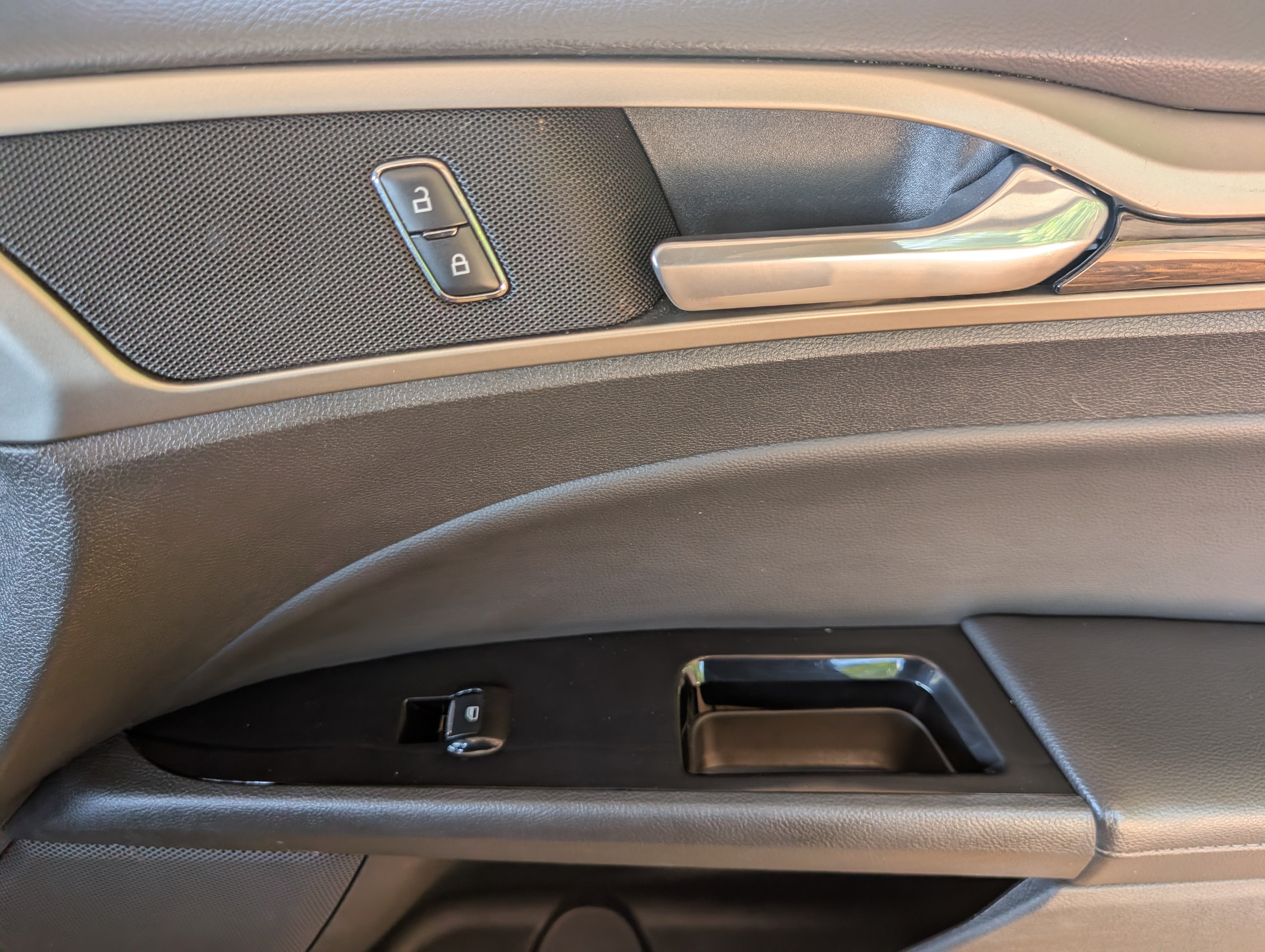 2015 Ford Fusion Energi SE Luxury