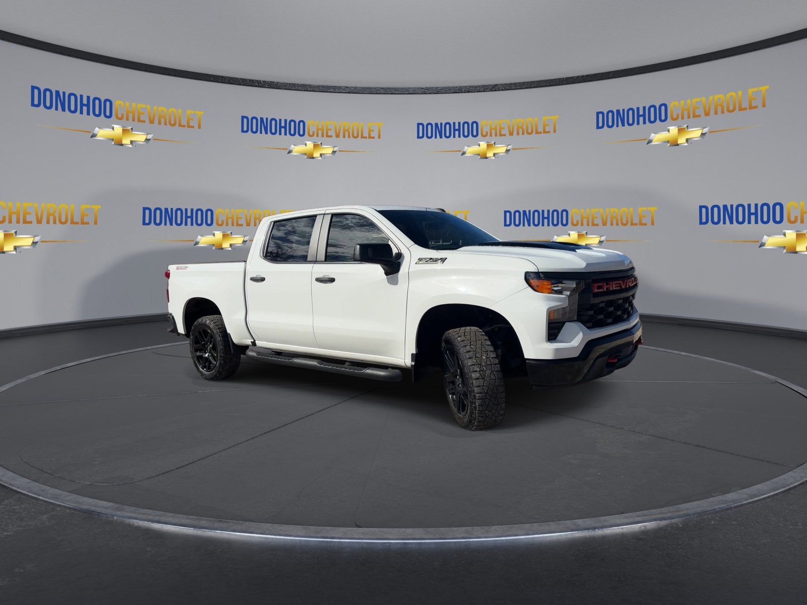 2024 Chevrolet Silverado 1500 Custom Trail Boss
