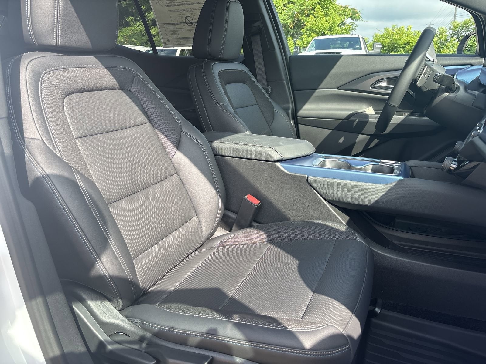 2024 Chevrolet Equinox EV 2LT