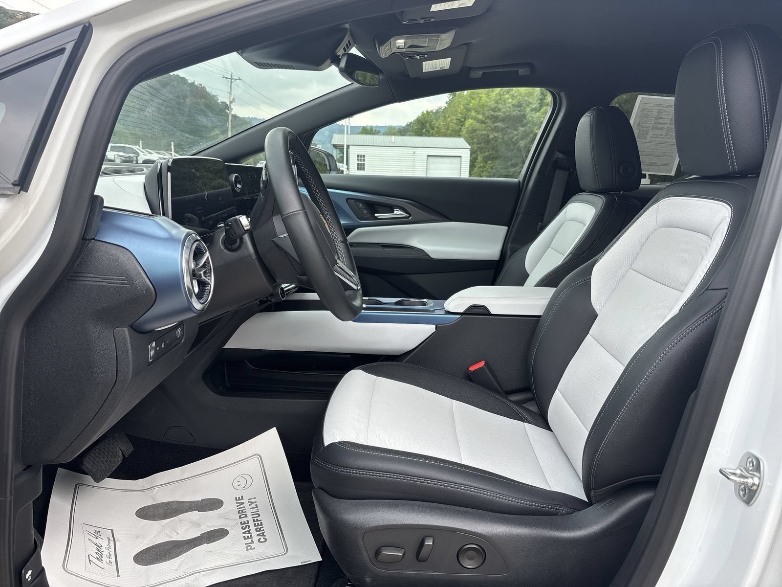 2024 Chevrolet Equinox EV 2LT