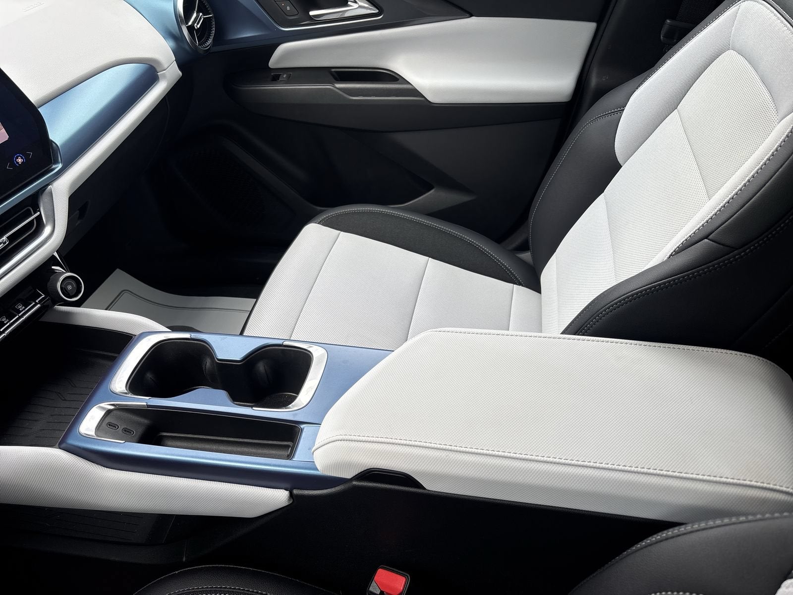 2024 Chevrolet Equinox EV 2LT