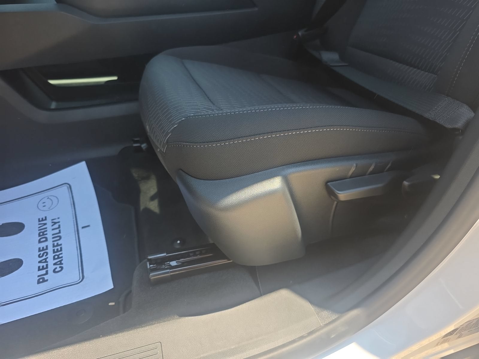 2027 Chevrolet Equinox LT - Photo 12