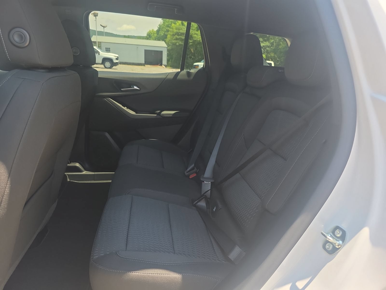 2027 Chevrolet Equinox LT - Photo 21