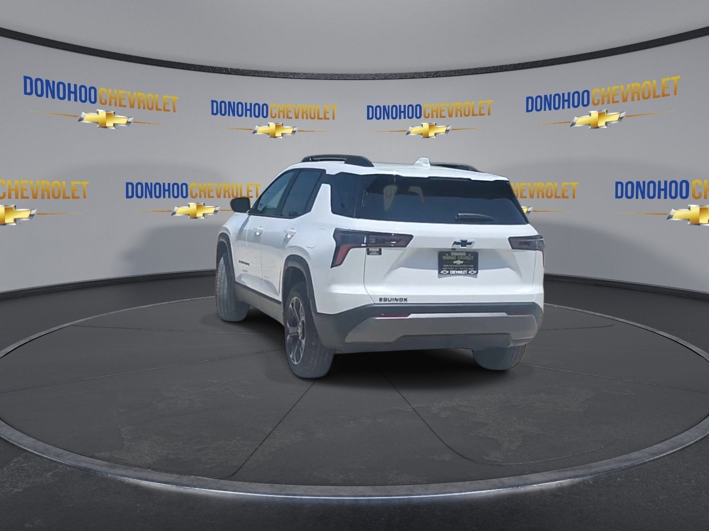 2027 Chevrolet Equinox LT - Photo 7