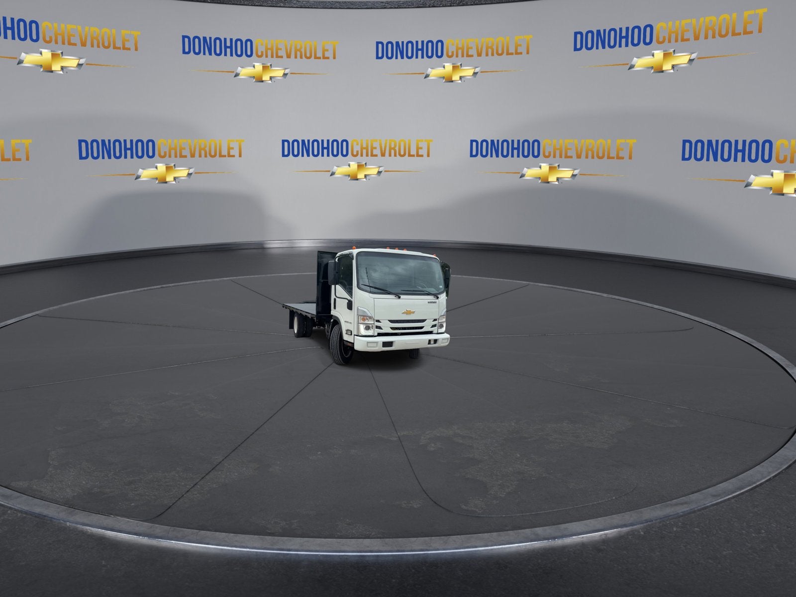 2025 Chevrolet Low Cab Forward 4500 MEDIUM ASH GRAY