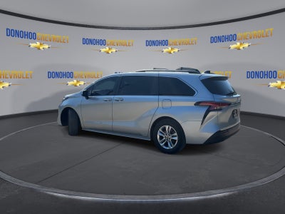 2022 Toyota Sienna XLE