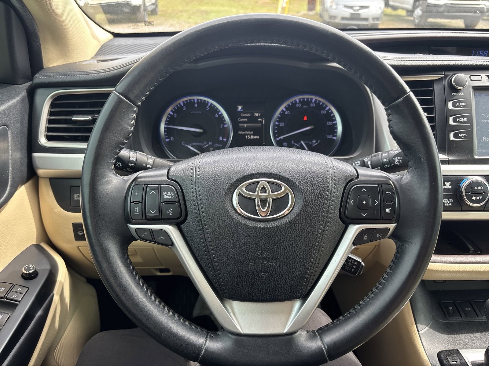 2019 Toyota Highlander SE