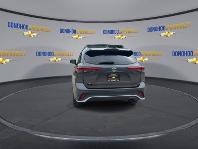 2022 Toyota Highlander XSE