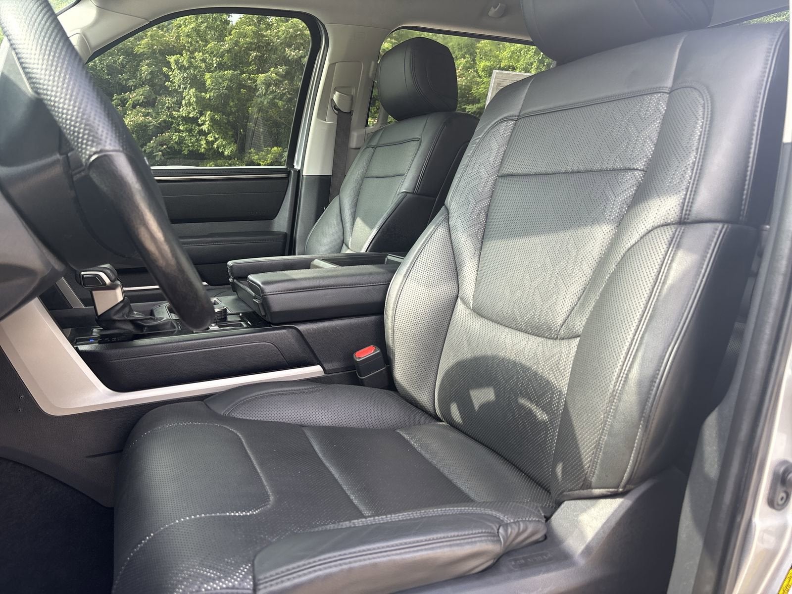 2022 Toyota Tundra 4WD SR5