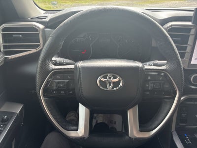 2022 Toyota Tundra 4WD SR5