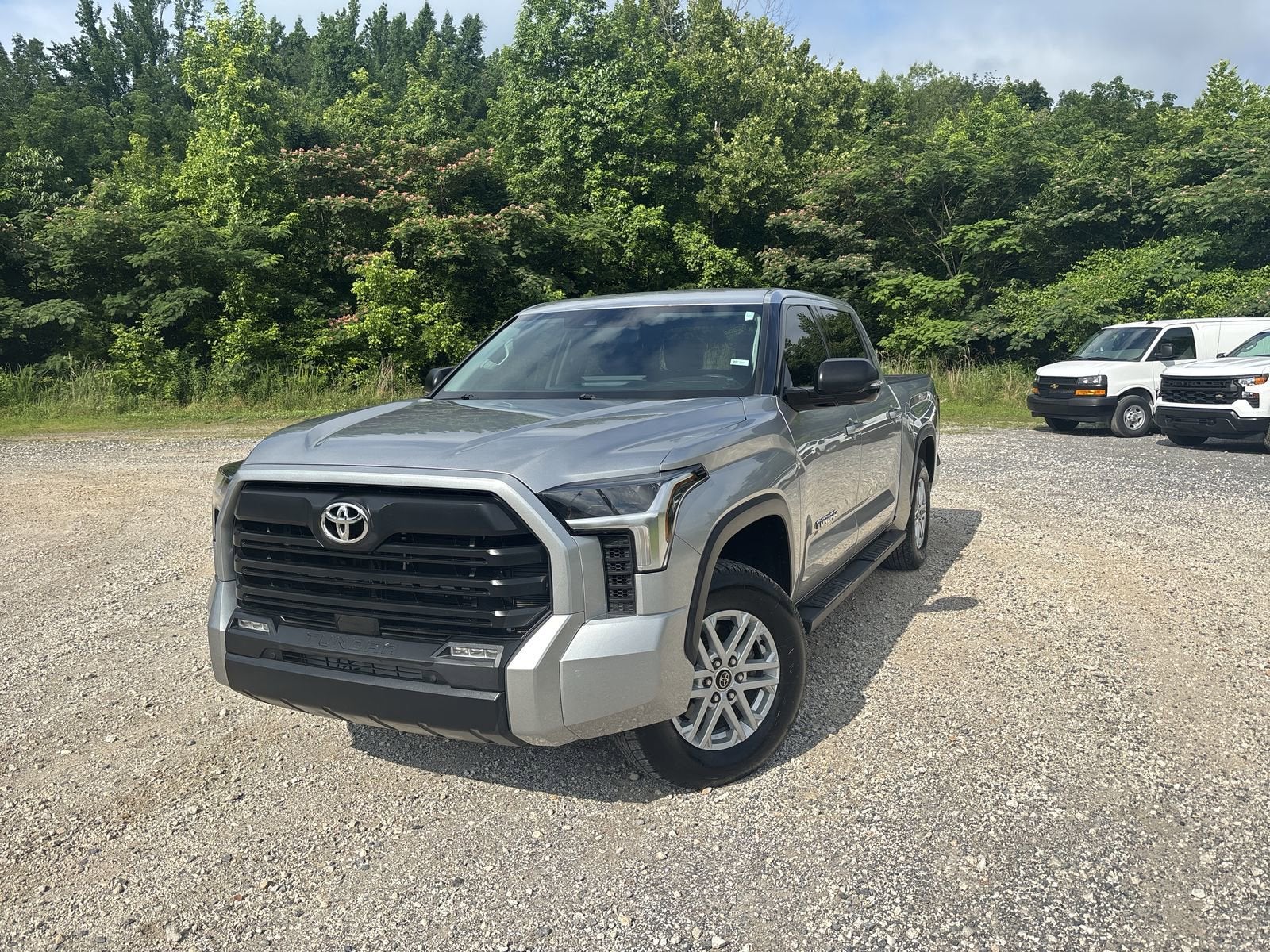 2022 Toyota Tundra 4WD SR5