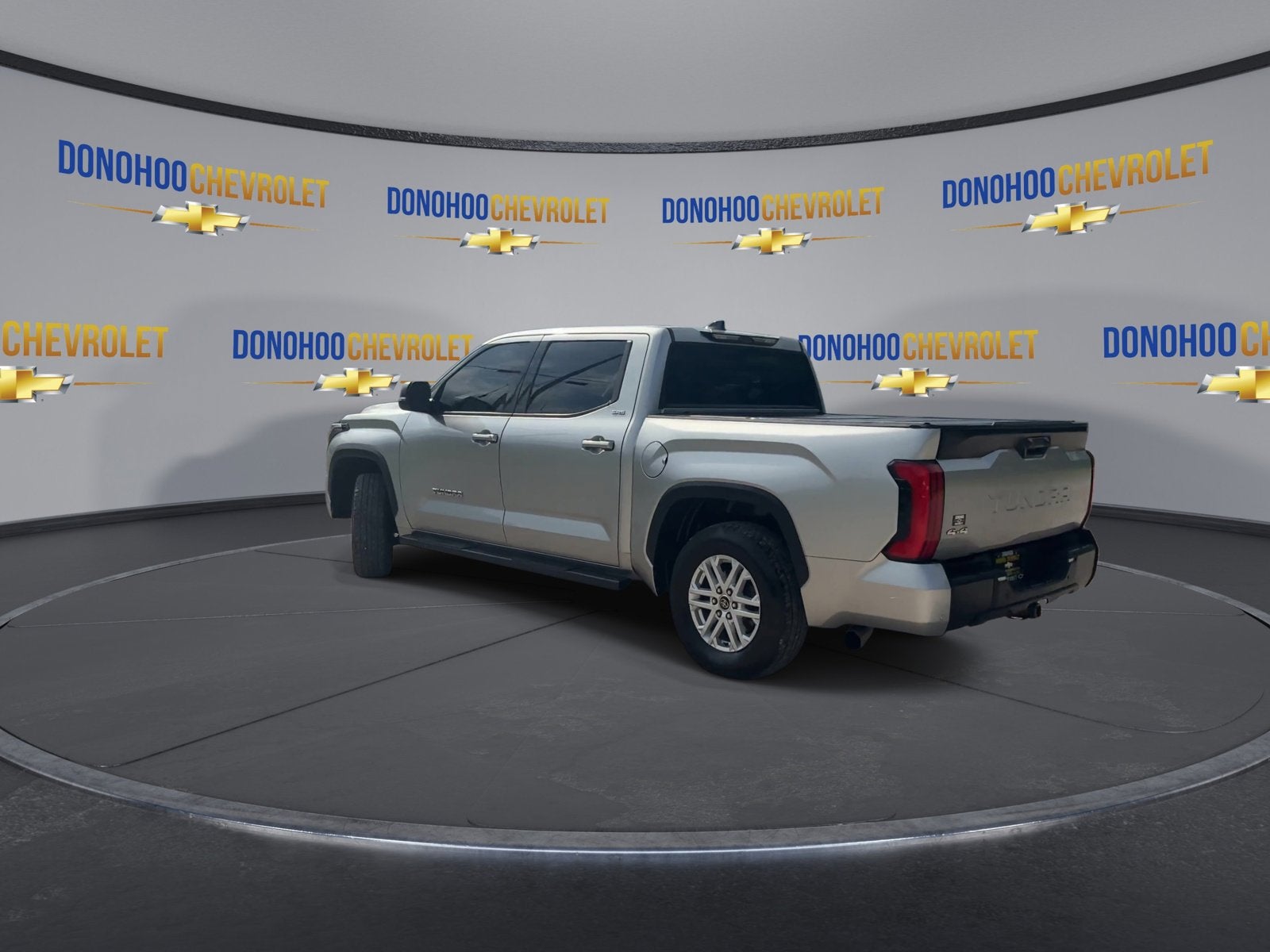 2022 Toyota Tundra 4WD SR5